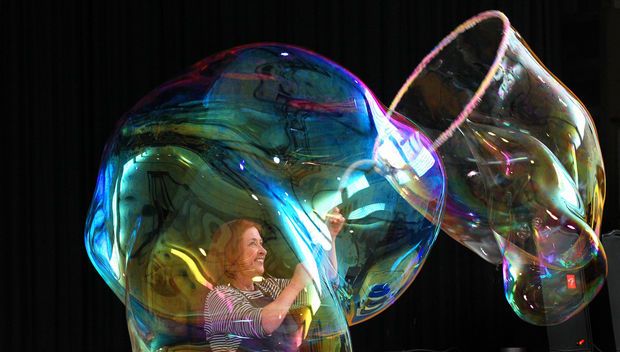 The Wonderful World of Bubbles: For the Whole Family  featured image